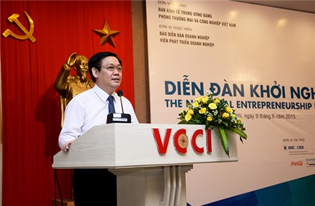 สถานประกอบการและนักธุรกิจมีบทบาทสำคัญในการพัฒนาประเทศ